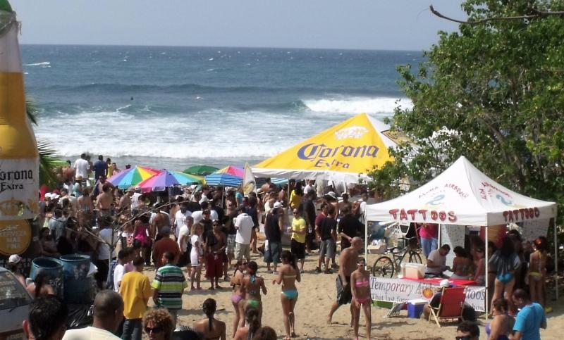 Surfing contest at Dome beach - rincon penthouse condos